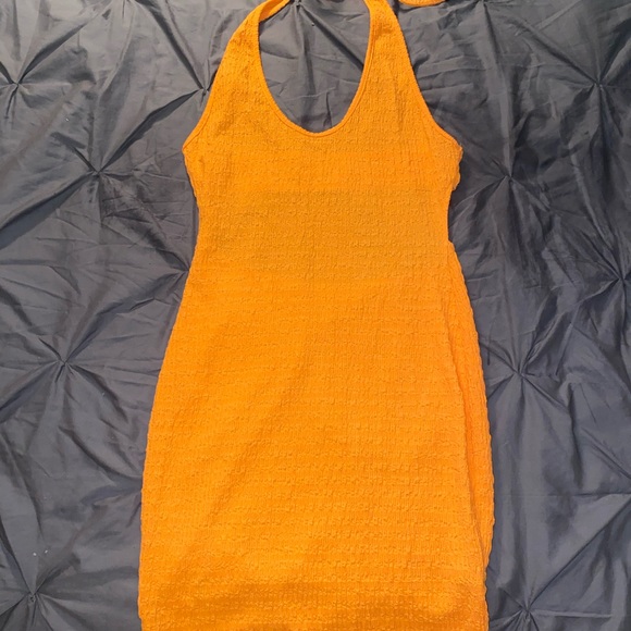 Orange dress with back out - Picture 1 of 2